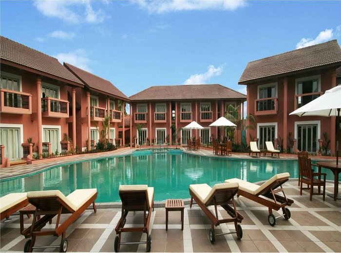 The Golden Crown Hotel